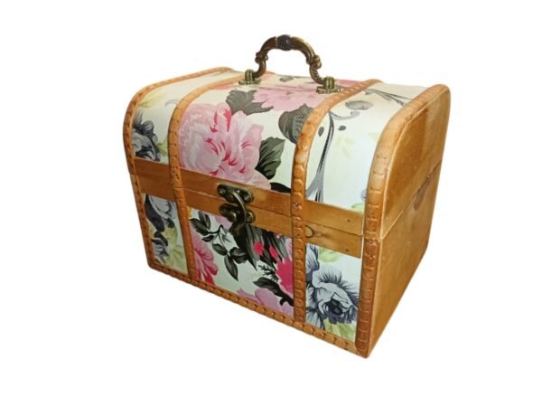 Dřevěná truhlička květiny